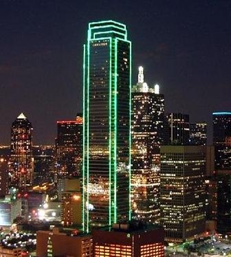 Dallas+skyline+at+night