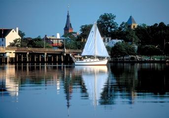 boating, yachting, sailing, water views, waterfront lots, homes, real estate, water activities