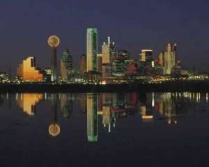 Dallas+skyline+at+night