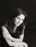 Sharon Linares Logo