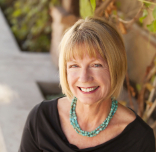 Renee Frank Logo