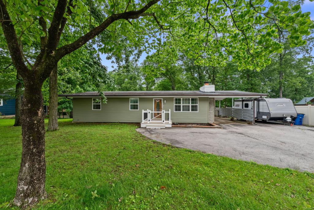 MOTIVATED SELLER is offering $5,000 towards closing costs. Cozy Ranch has 3 bedrooms and 1.5 bath on Peaceful 1 Acre Lot in Weldon Spring. Needs a little cosmetic updating but great opportunity to make your own. Only minutes to Hwy 40/64/94. Has....
